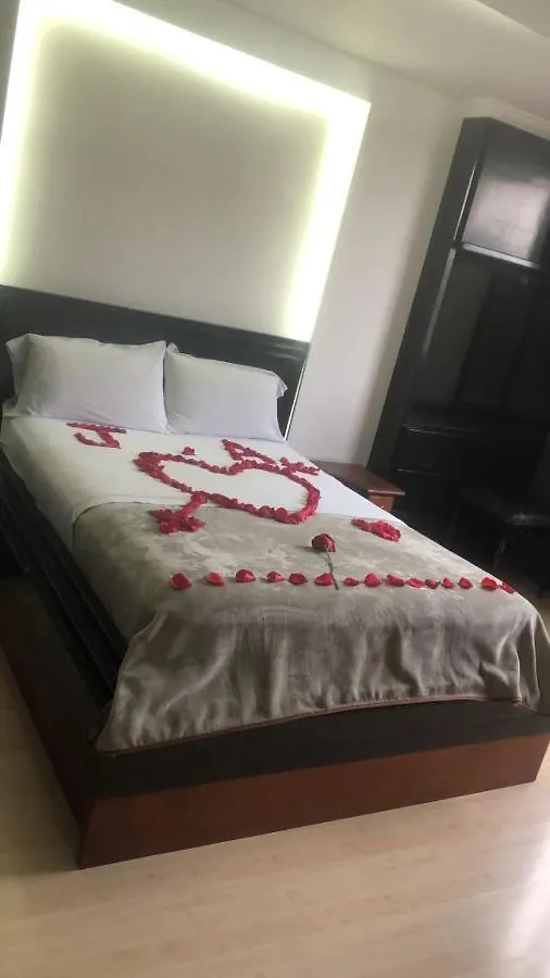 Hotel Inaquito Gold