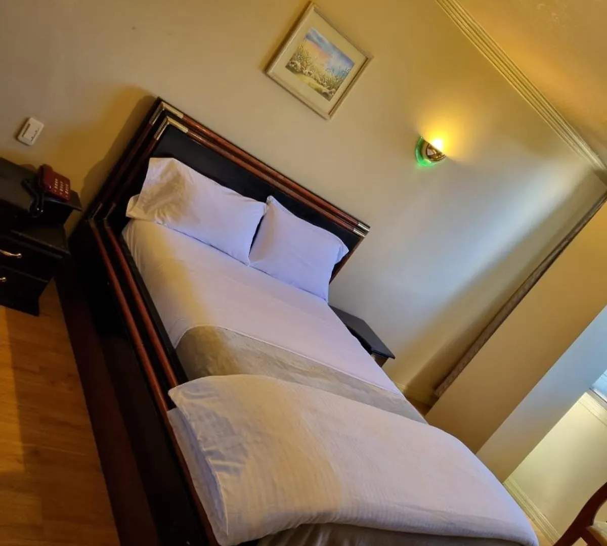 Konukevi Inaquito Gold Otel